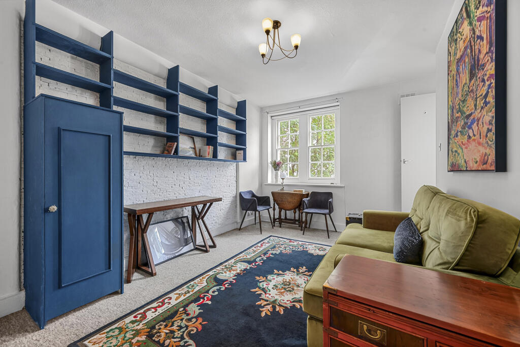 1 bed 1st Floor Flat for rent in Camden Town. From Chestertons Estate Agents - Covent Garden Lettings
