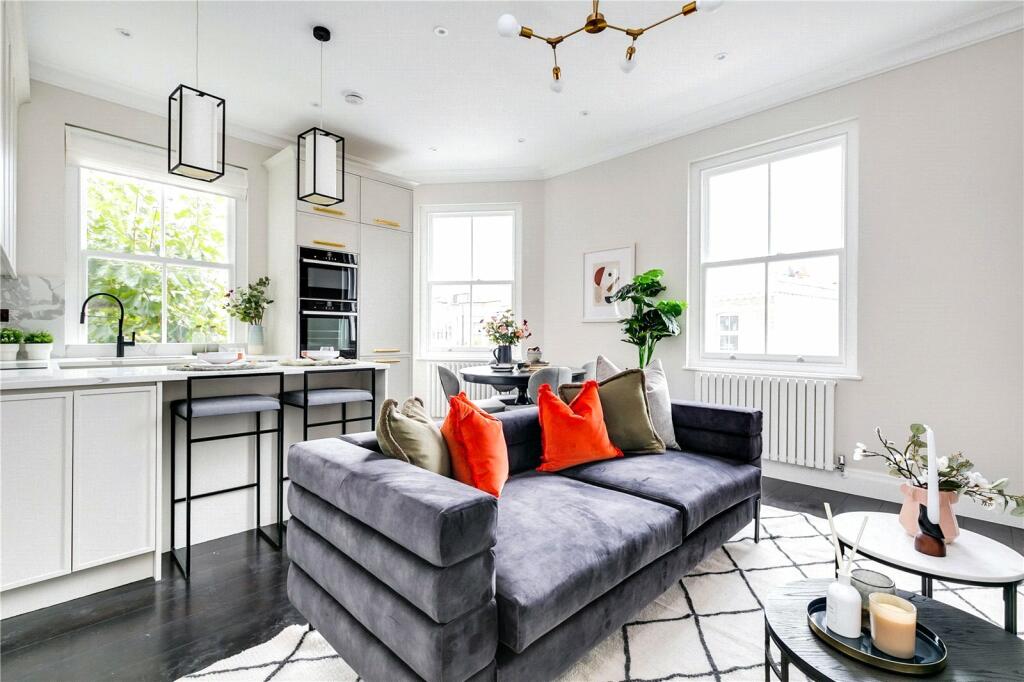 1 bed Flat for rent in Fulham. From Chestertons Estate Agents - Fulham Road Lettings