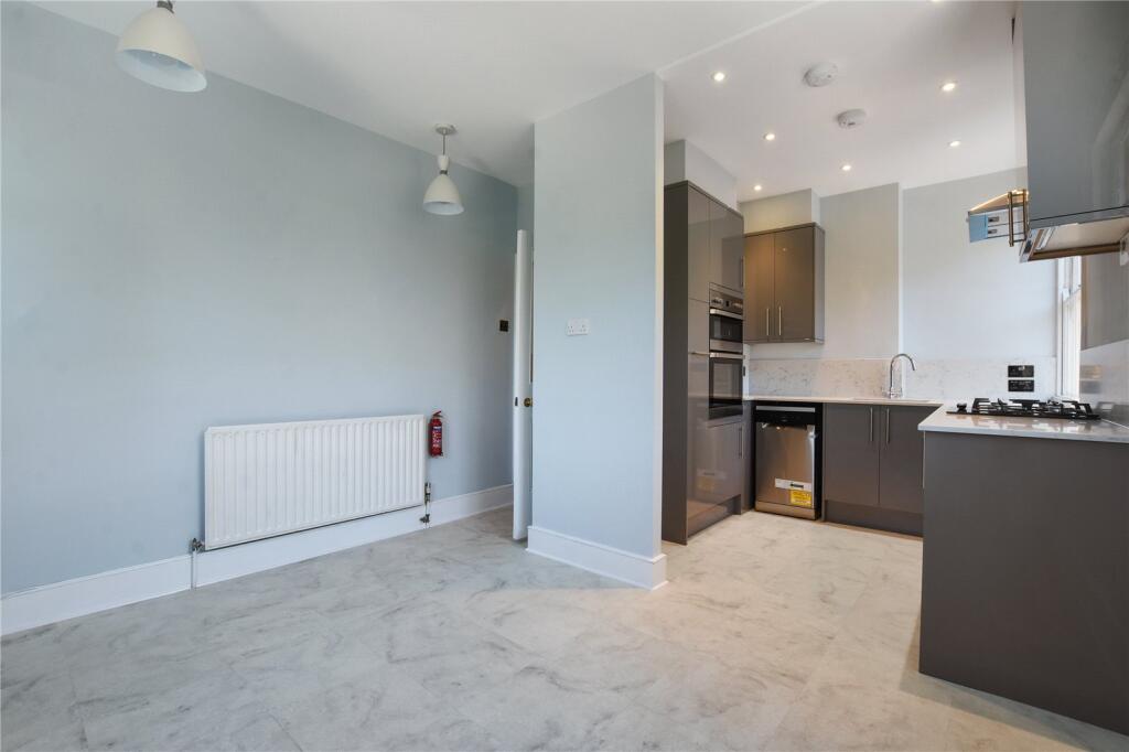 3 bed Mid Terraced House for rent in Fulham. From Chestertons Estate Agents - Fulham Road Lettings