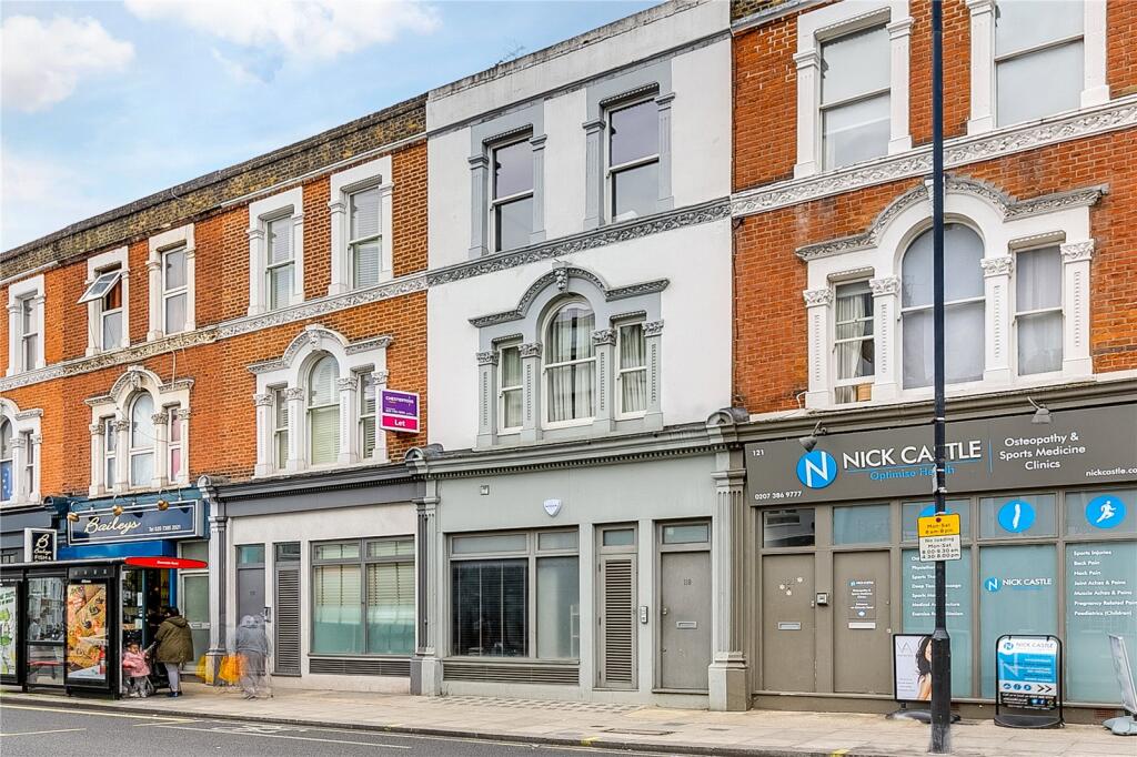 1 bed 1st Floor Flat for rent in Fulham. From Chestertons Estate Agents - Fulham Road Lettings 1 bed 1st Floor Flat for rent in Fulham. From Chestertons Estate Agents - Fulham Road Lettings