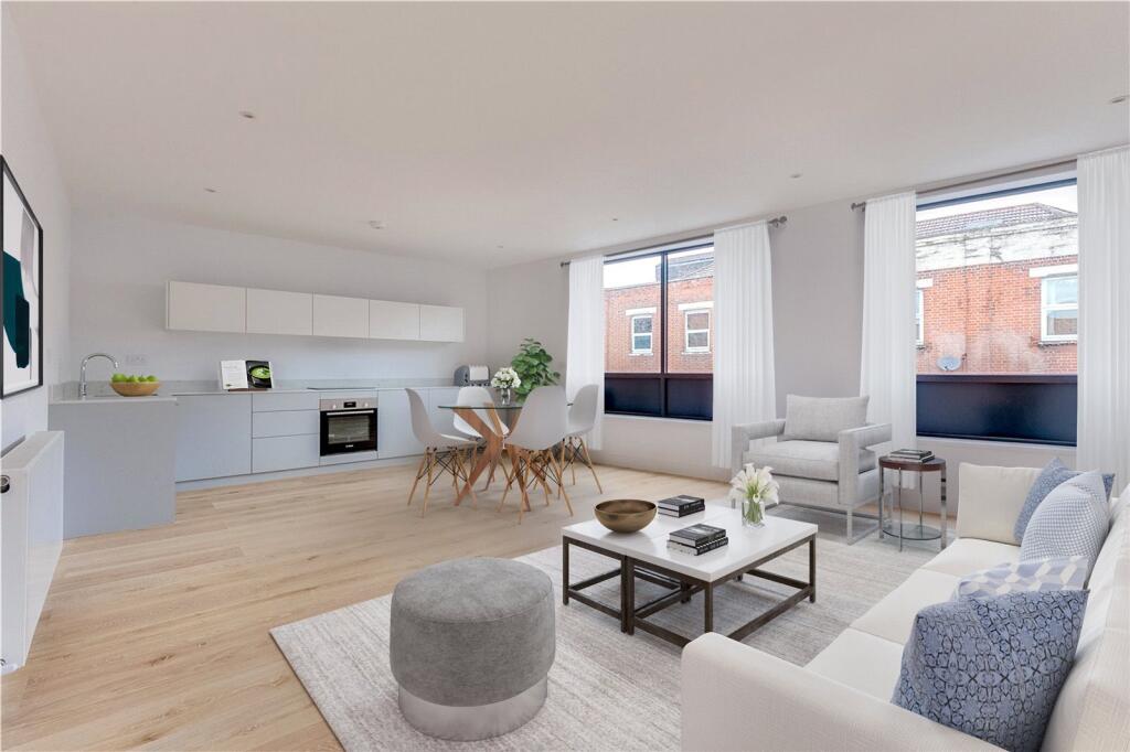 2 bed 1st Floor Flat for rent in Fulham. From Chestertons Estate Agents - Fulham Road Lettings