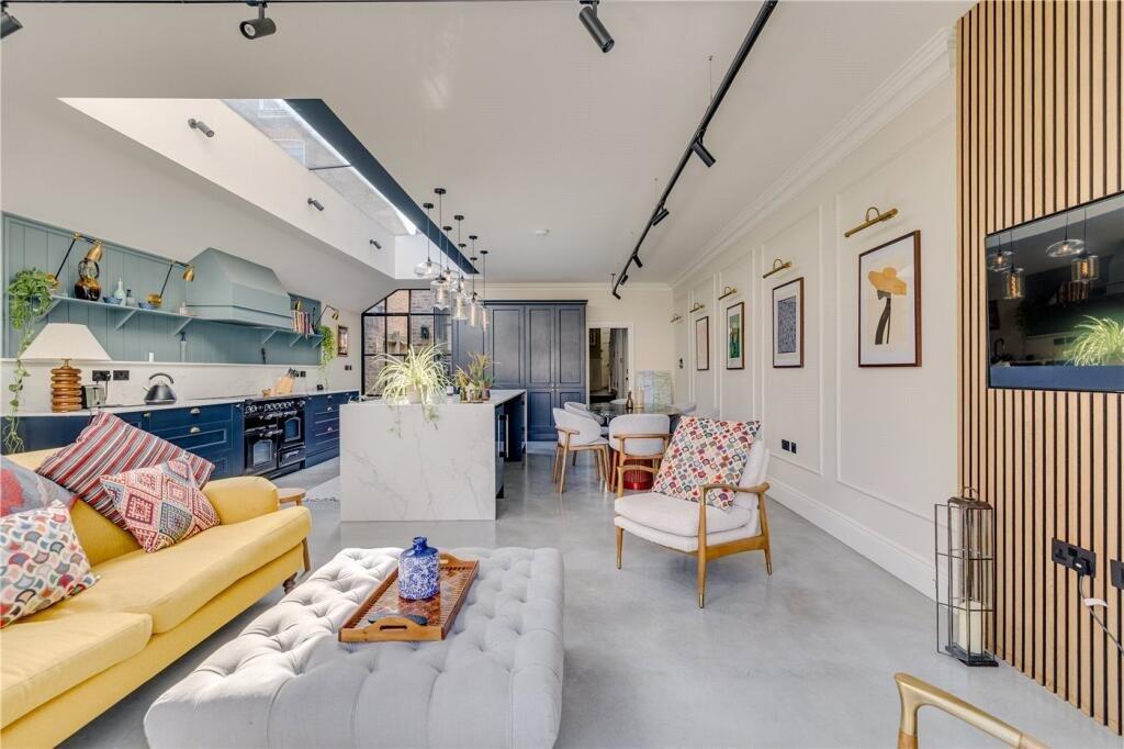 4 bed End of Terrace for rent in Fulham. From Chestertons Estate Agents - Fulham Road Lettings 4 bed End of Terrace for rent in Fulham. From Chestertons Estate Agents - Fulham Road Lettings
