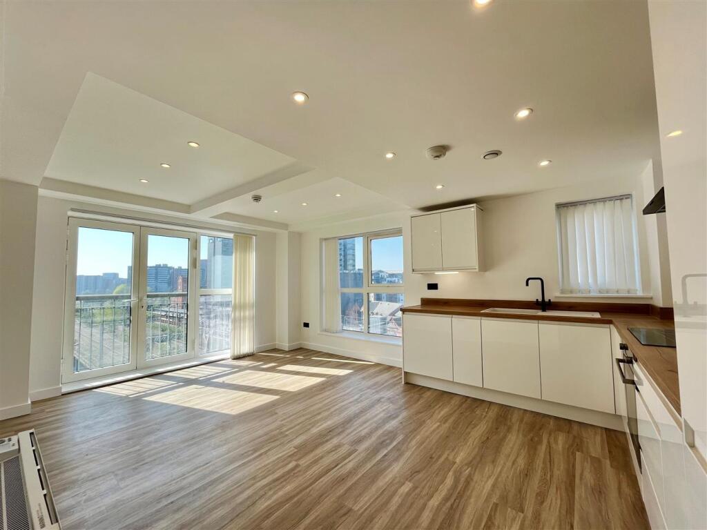 2 bed Apartment for rent in Salford. From Ascend - Manchester 2 bed Apartment for rent in Salford. From Ascend - Manchester