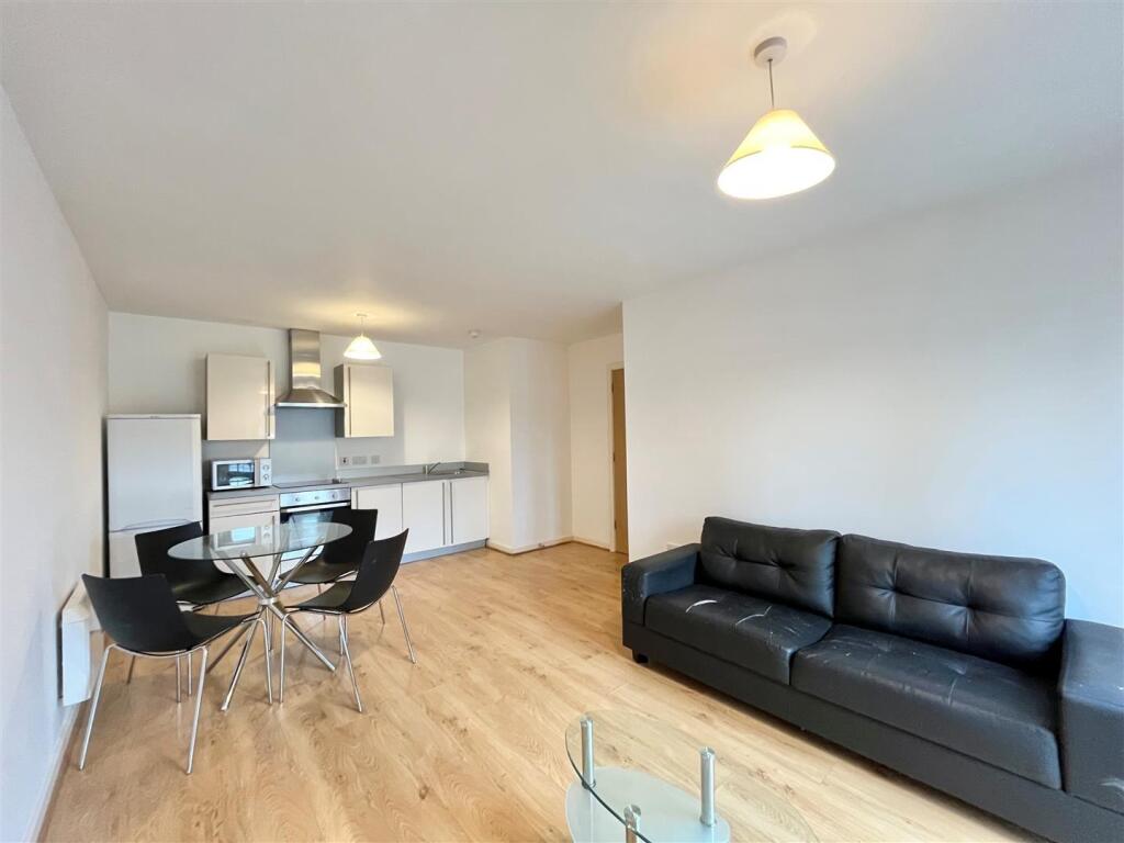 2 bed Apartment for rent in Salford. From Ascend - Manchester