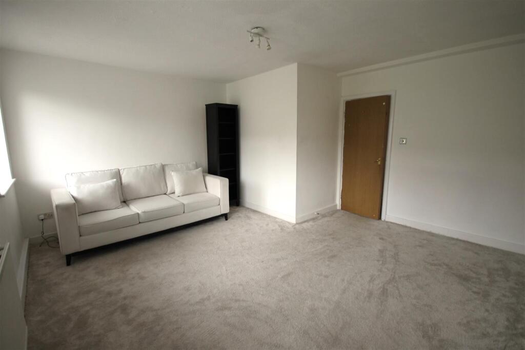 2 bed Apartment for rent in Salford. From Ascend - Manchester