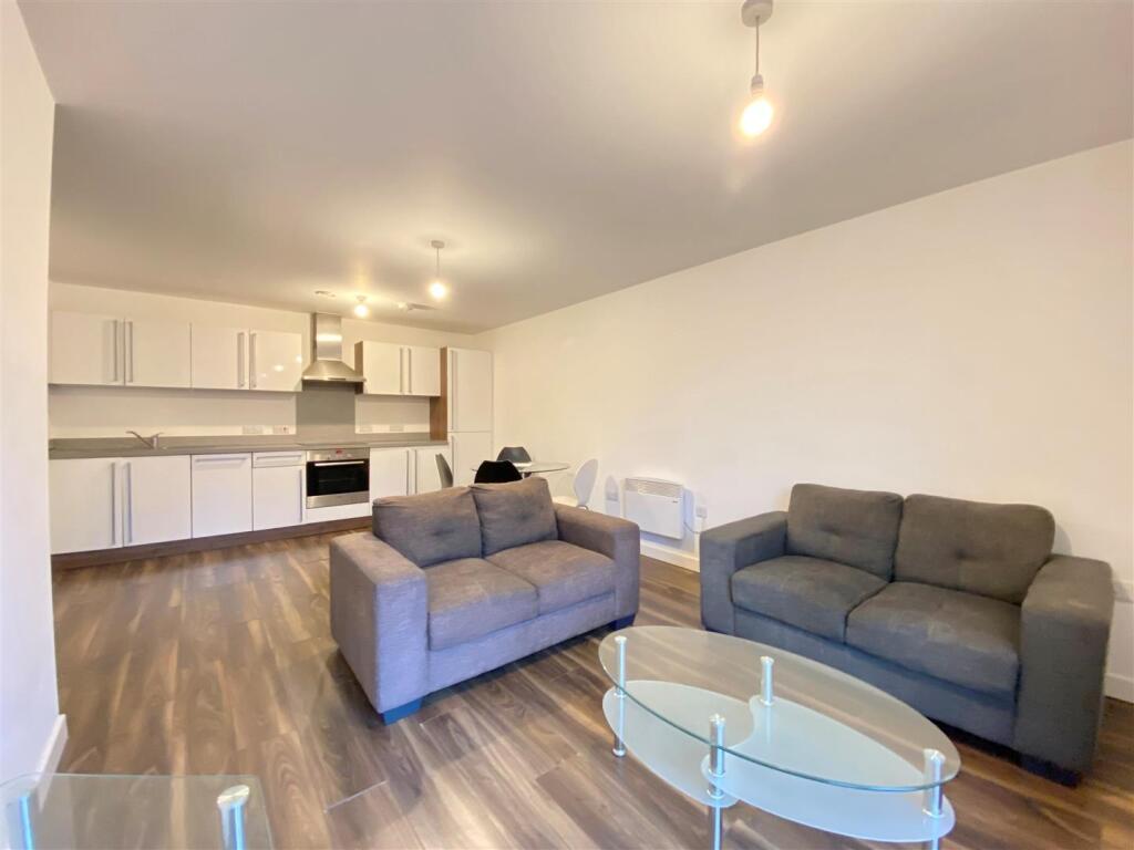 2 bed Apartment for rent in Salford. From Ascend - Manchester