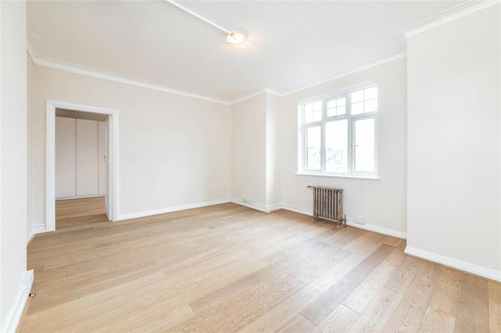 2 bed Flat for rent in Hampstead. From Chestertons Estate Agents - Hampstead Lettings