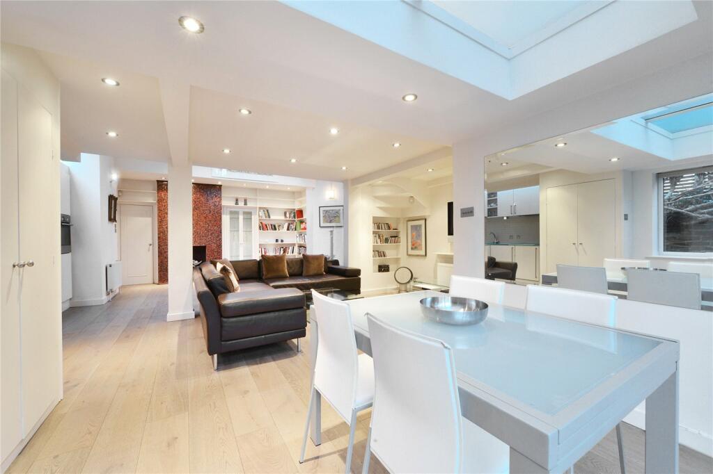 1 bed Semi-Detached House for rent in Hampstead. From Chestertons Estate Agents - Hampstead Lettings