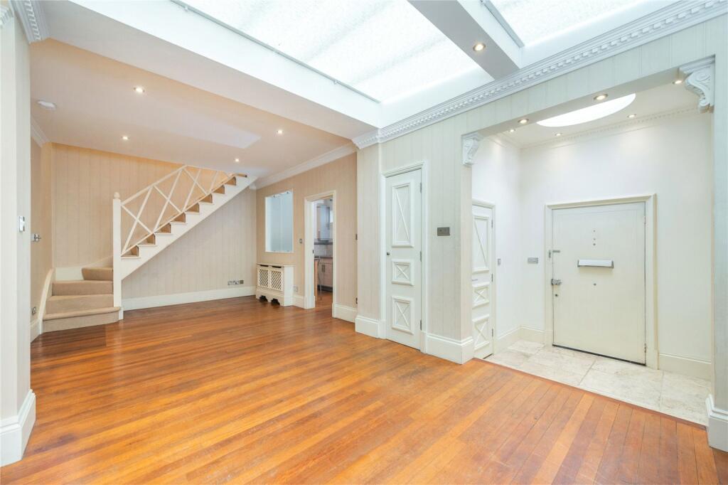 2 bed Mews for rent in Hampstead. From Chestertons Estate Agents - Hampstead Lettings