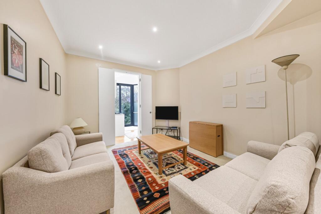2 bed 1st Floor Flat for rent in Hampstead. From Chestertons Estate Agents - Hampstead Lettings