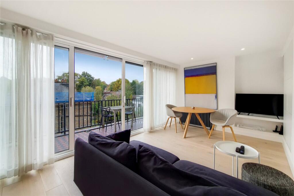 1 bed 1st Floor Flat for rent in Hampstead. From Chestertons Estate Agents - Hampstead Lettings