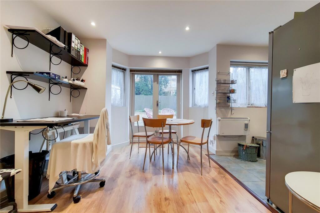 1 bed 1st Floor Flat for rent in Hampstead. From Chestertons Estate Agents - Hampstead Lettings