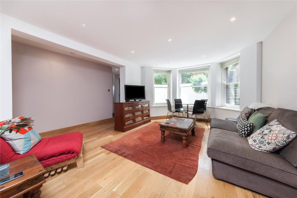 2 bed 1st Floor Flat for rent in Hampstead. From Chestertons Estate Agents - Hampstead Lettings