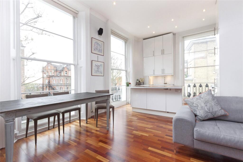 3 bed 1st Floor Flat for rent in Hampstead. From Chestertons Estate Agents - Hampstead Lettings