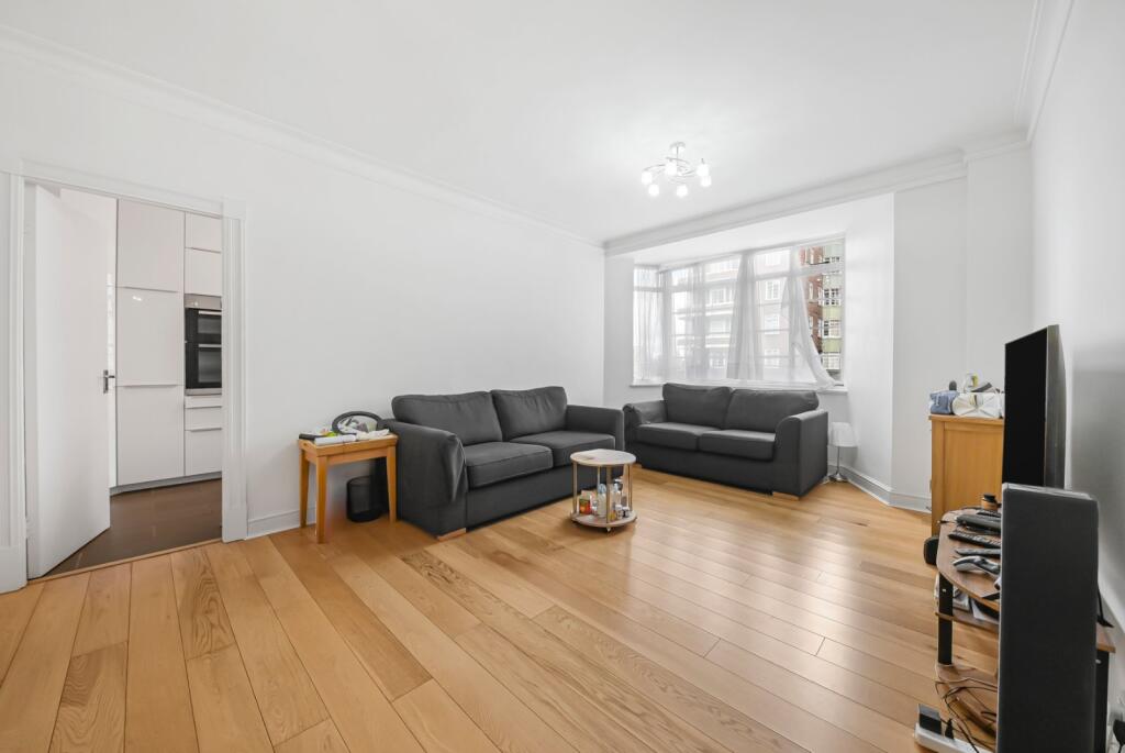 3 bed 1st Floor Flat for rent in Hampstead. From Chestertons Estate Agents - Hampstead Lettings 3 bed 1st Floor Flat for rent in Hampstead. From Chestertons Estate Agents - Hampstead Lettings