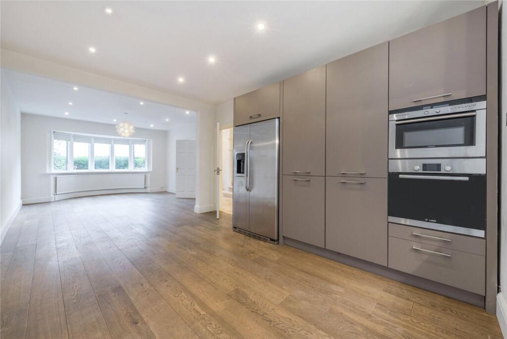 5 bed Semi Detached for rent in Hendon. From Chestertons Estate Agents - Hampstead Lettings