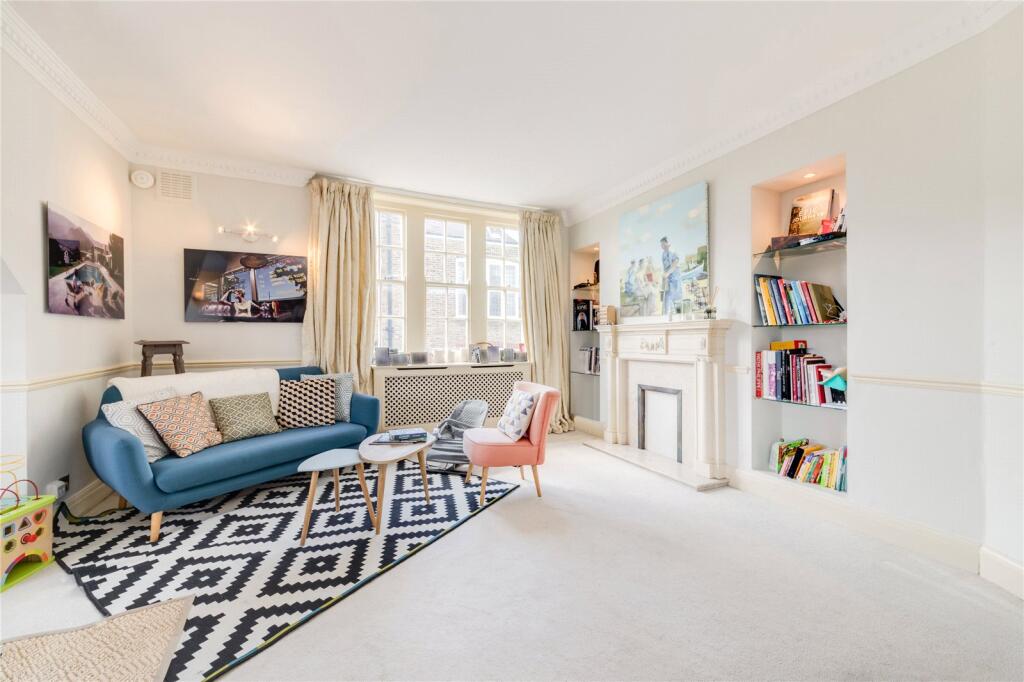 3 bed 1st Floor Flat for rent in Hampstead. From Chestertons Estate Agents - Hampstead Lettings