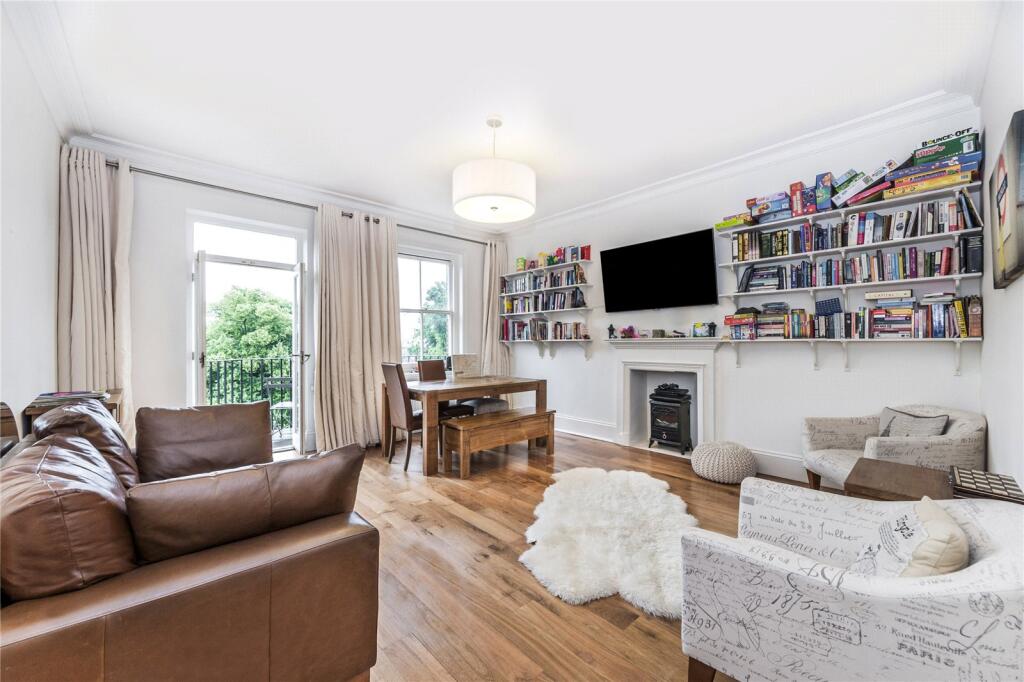 3 bed 1st Floor Flat for rent in Hampstead. From Chestertons Estate Agents - Hampstead Lettings 3 bed 1st Floor Flat for rent in Hampstead. From Chestertons Estate Agents - Hampstead Lettings