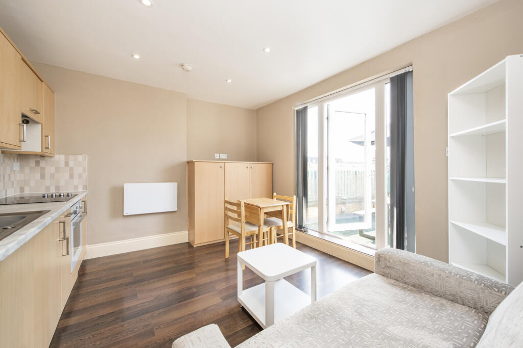 1 bed 1st Floor Flat for rent in Hampstead. From Chestertons Estate Agents - Hampstead Lettings