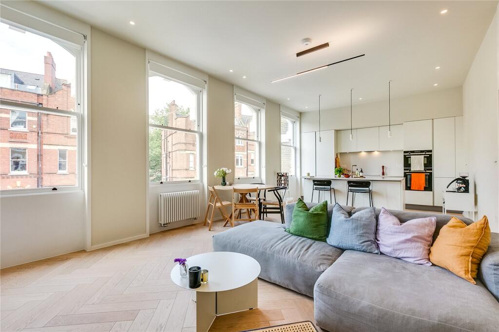 2 bed 1st Floor Flat for rent in Hampstead. From Chestertons Estate Agents - Hampstead Lettings