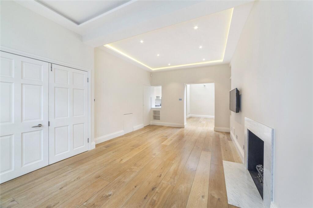 4 bed Mid Terraced House for rent in Hampstead. From Chestertons Estate Agents - Hampstead Lettings 4 bed Mid Terraced House for rent in Hampstead. From Chestertons Estate Agents - Hampstead Lettings