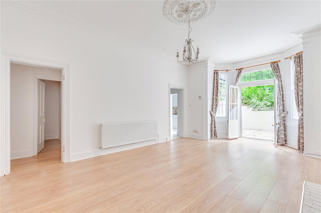 3 bed 1st Floor Flat for rent in Hampstead. From Chestertons Estate Agents - Hampstead Lettings