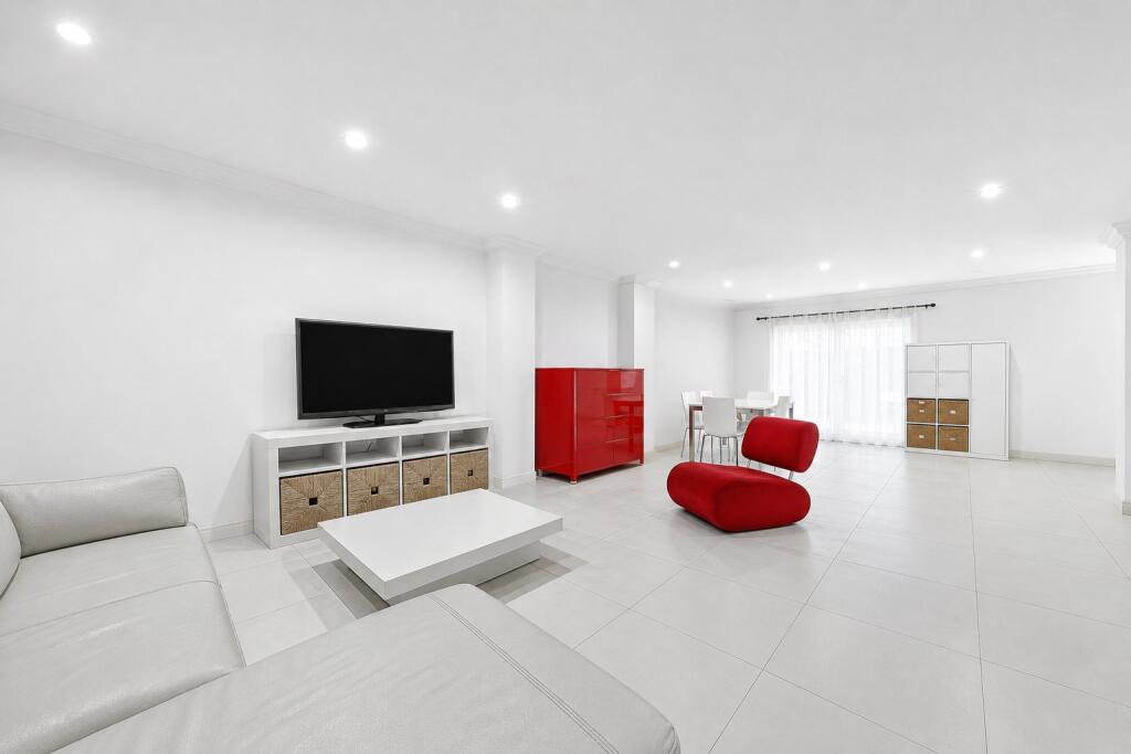 3 bed Detached for rent in Hampstead. From Chestertons Estate Agents - Hampstead Lettings