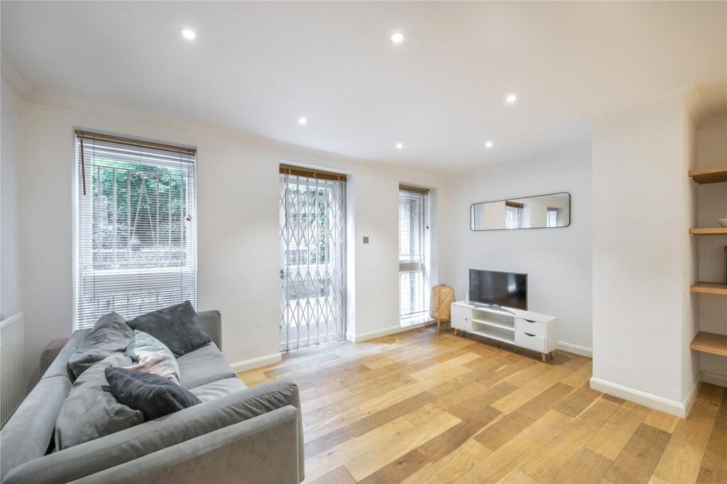 1 bed 1st Floor Flat for rent in Hampstead. From Chestertons Estate Agents - Hampstead Lettings