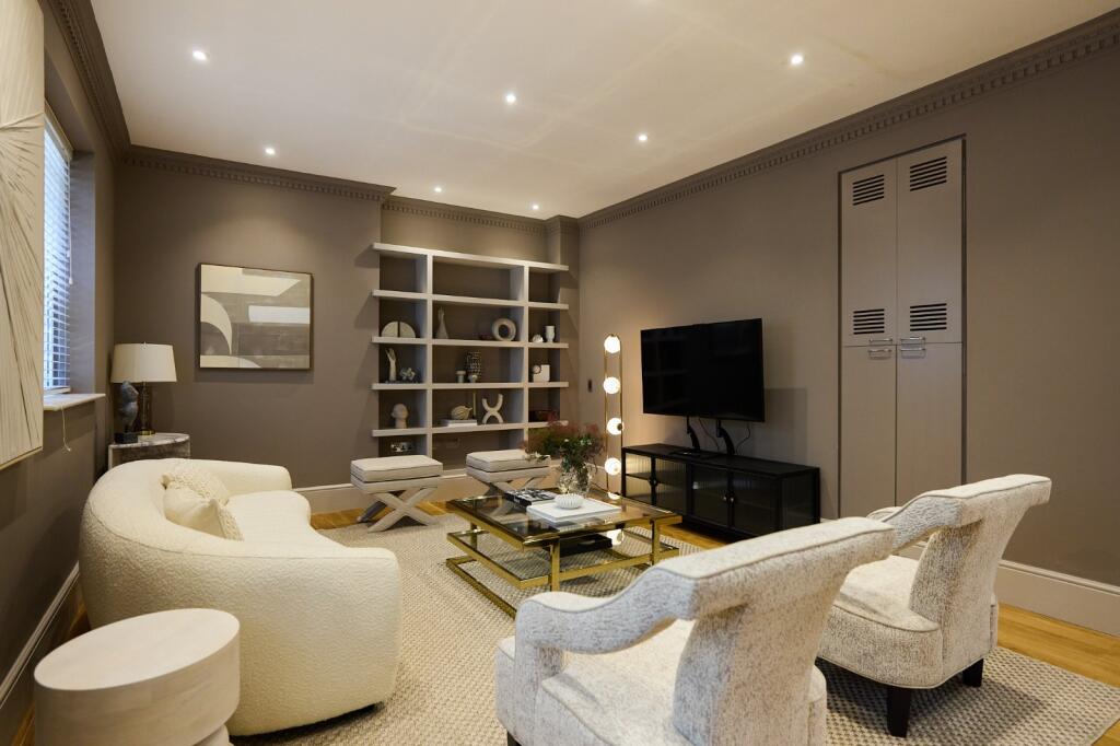4 bed Mid Terraced House for rent in Hampstead. From Chestertons Estate Agents - Hampstead Lettings