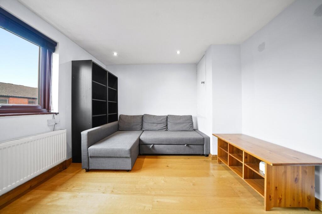 1 bed 1st Floor Flat for rent in Hampstead. From Chestertons Estate Agents - Hampstead Lettings 1 bed 1st Floor Flat for rent in Hampstead. From Chestertons Estate Agents - Hampstead Lettings