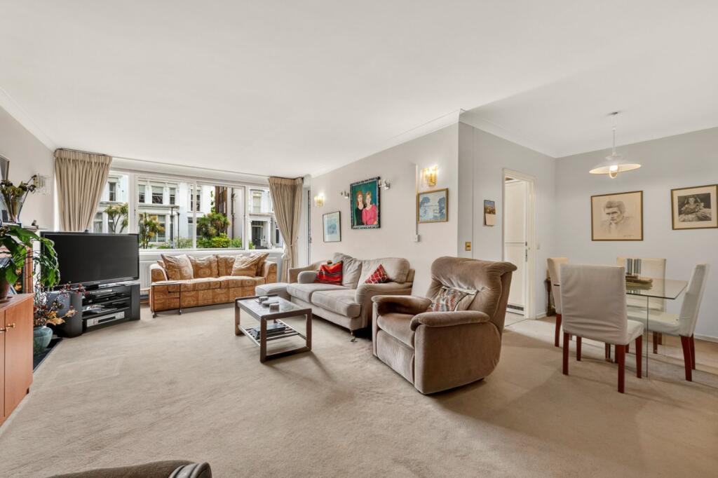 3 bed 1st Floor Flat for rent in Hampstead. From Chestertons Estate Agents - Hampstead Lettings