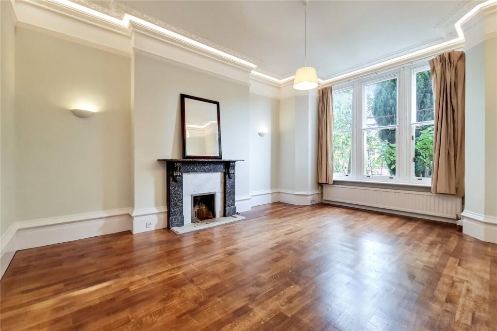 3 bed 1st Floor Flat for rent in Hampstead. From Chestertons Estate Agents - Hampstead Lettings
