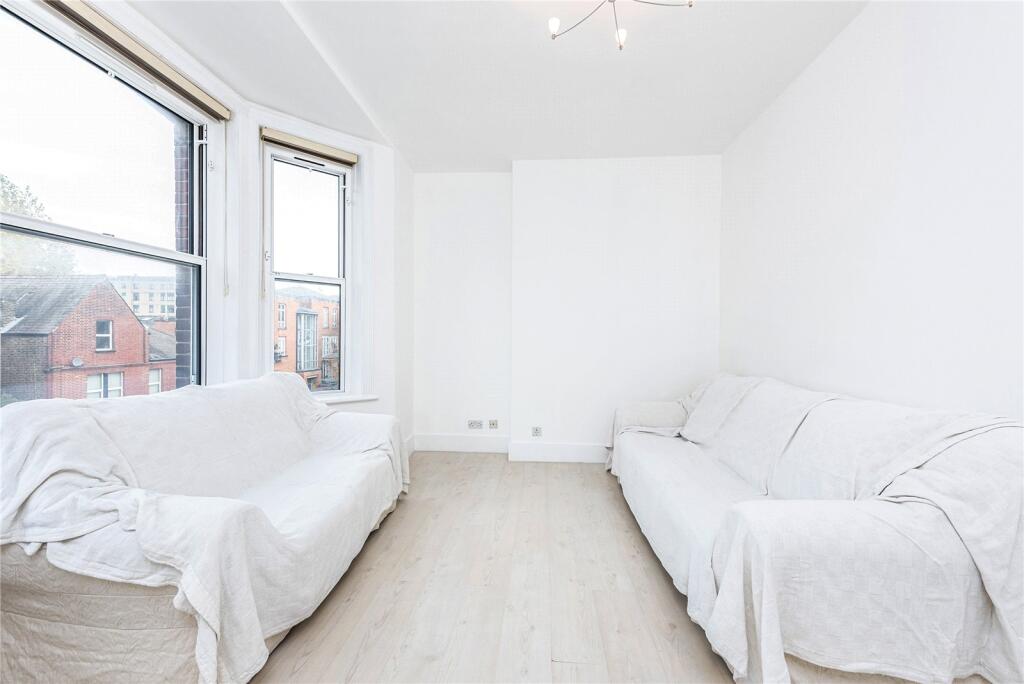 1 bed 1st Floor Flat for rent in Hampstead. From Chestertons Estate Agents - Hampstead Lettings