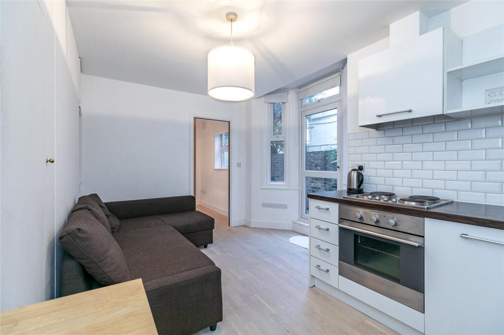 1 bed 1st Floor Flat for rent in Hampstead. From Chestertons Estate Agents - Hampstead Lettings
