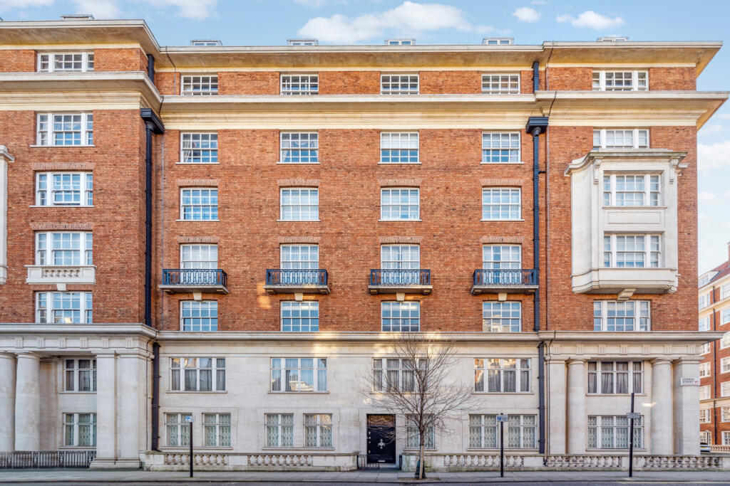 4 bed Flat for rent in Paddington. From Chestertons Estate Agents - Hyde Park Lettings
