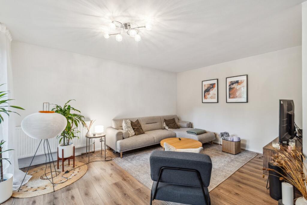 3 bed 1st Floor Flat for rent in Paddington. From Chestertons - Capital Markets