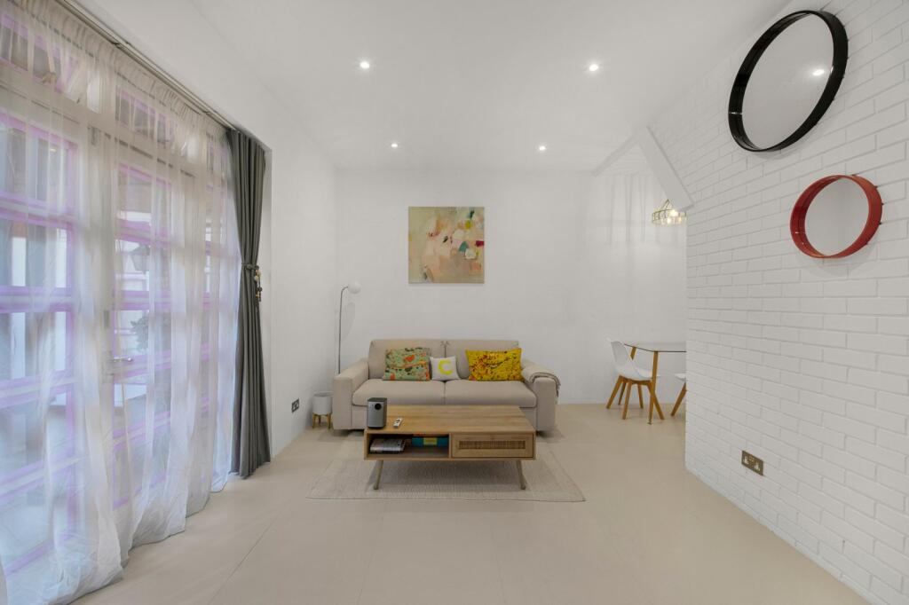 1 bed Mews for rent in Paddington. From Chestertons - Capital Markets 1 bed Mews for rent in Paddington. From Chestertons - Capital Markets