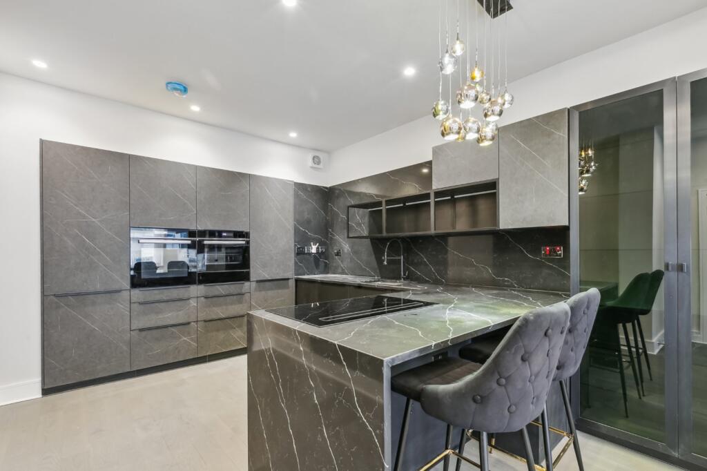 3 bed Detached for rent in Paddington. From Chestertons - Capital Markets 3 bed Detached for rent in Paddington. From Chestertons - Capital Markets