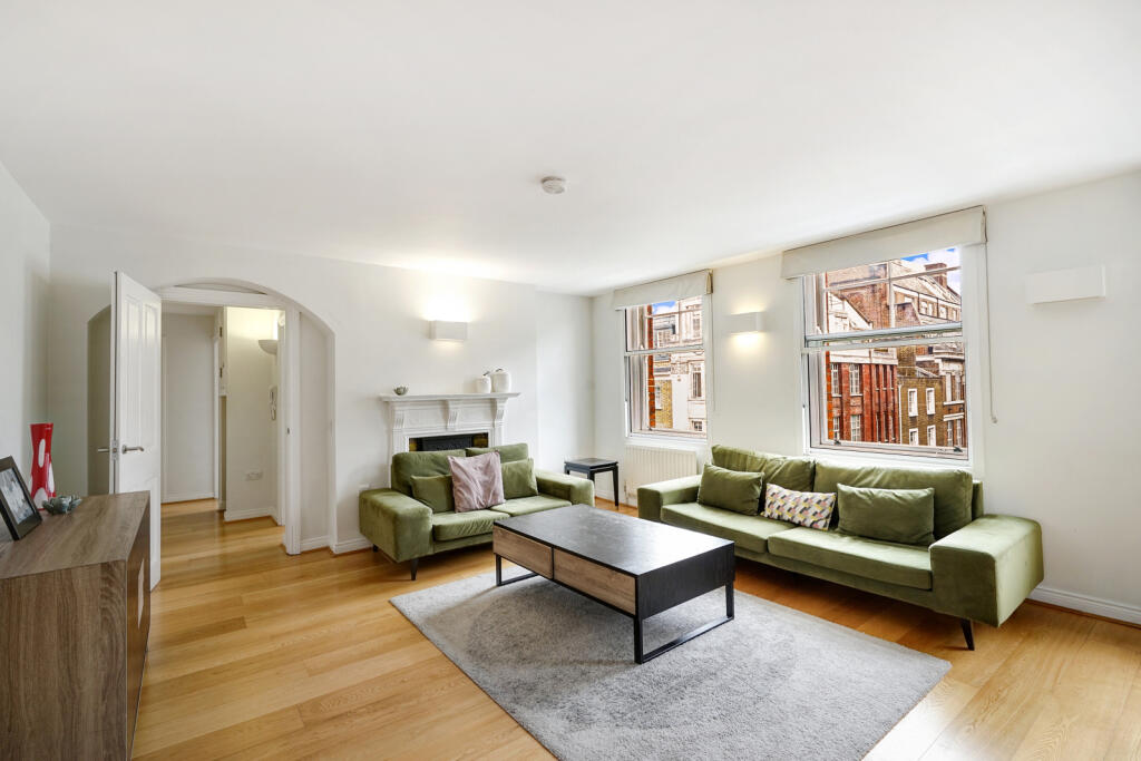 2 bed 1st Floor Flat for rent in Westminster. From Chestertons - Capital Markets