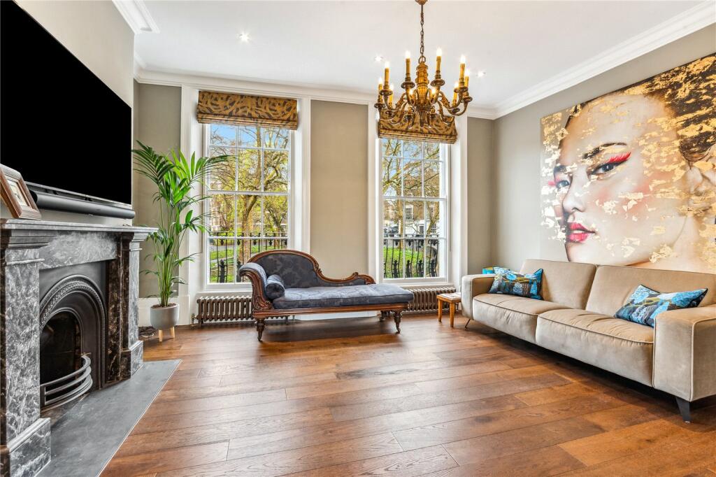 4 bed Detached House for rent in Islington. From Chestertons Estate Agents - Islington Lettings