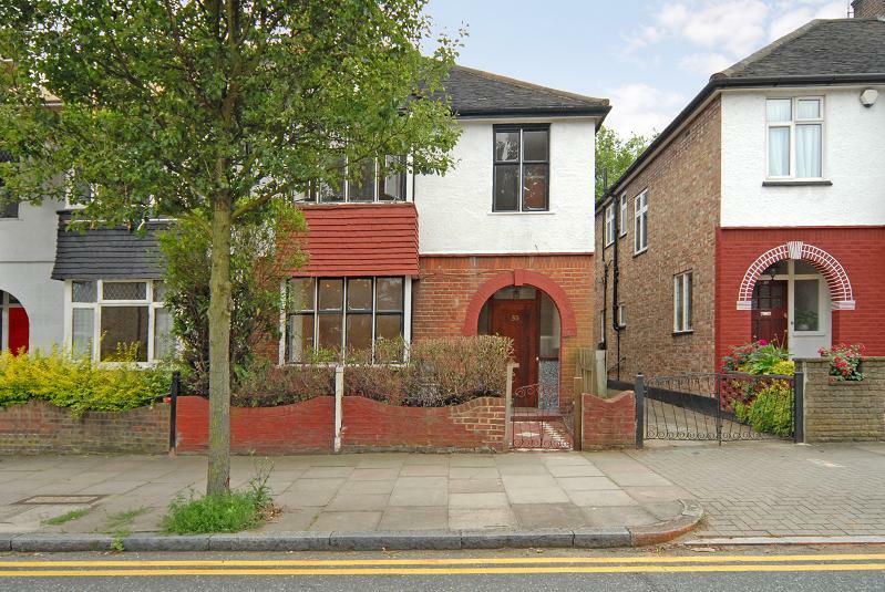 5 bed Semi-Detached House for rent in Islington. From Chestertons Estate Agents - Islington Lettings
