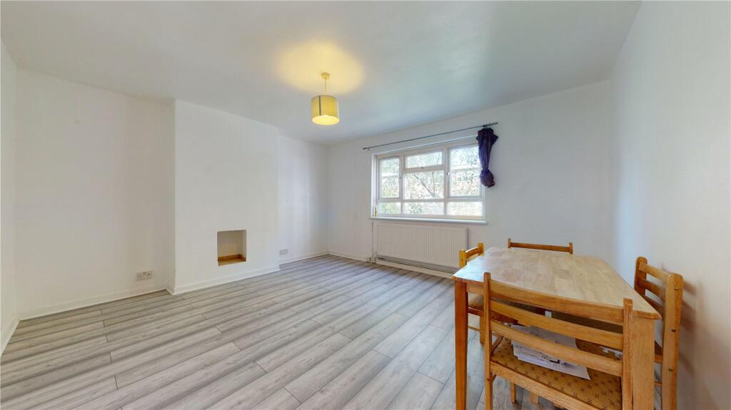 3 bed Flat for rent in Islington. From Chestertons Estate Agents - Islington Lettings