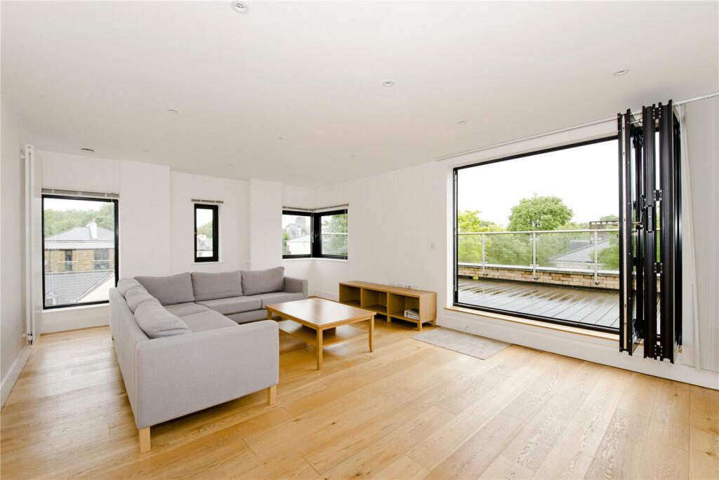 3 bed Flat for rent in Islington. From Chestertons Estate Agents - Islington Lettings