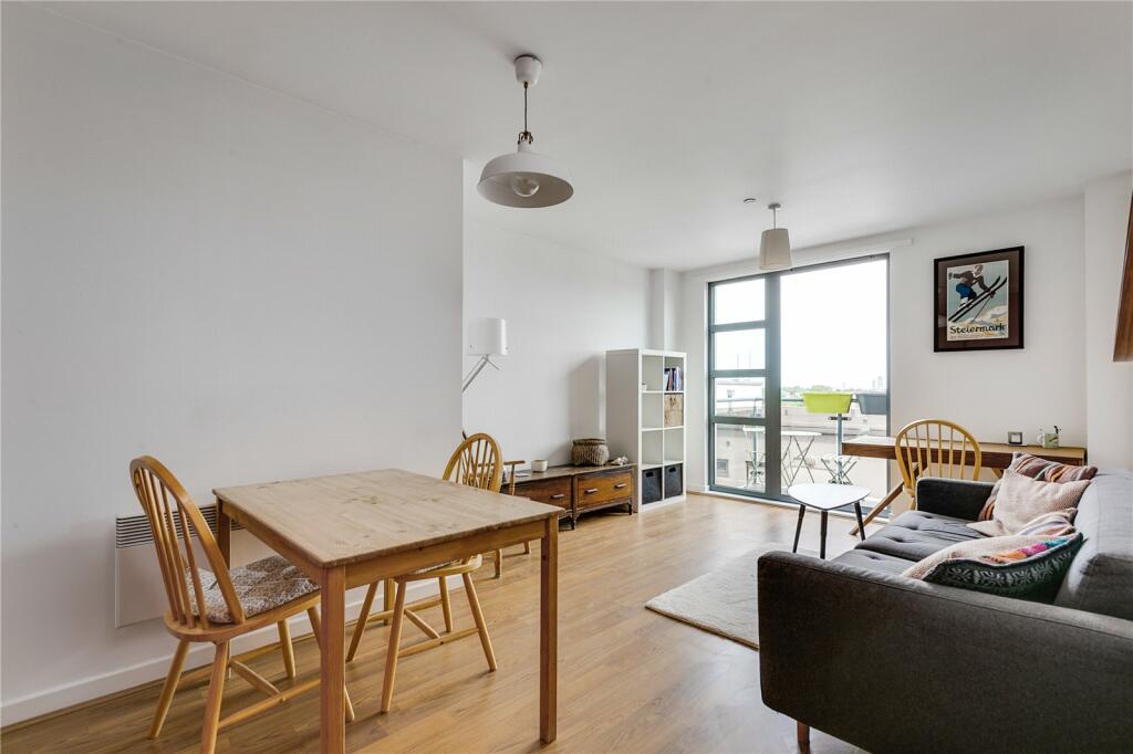 2 bed Flat for rent in Islington. From Chestertons Estate Agents - Islington Lettings