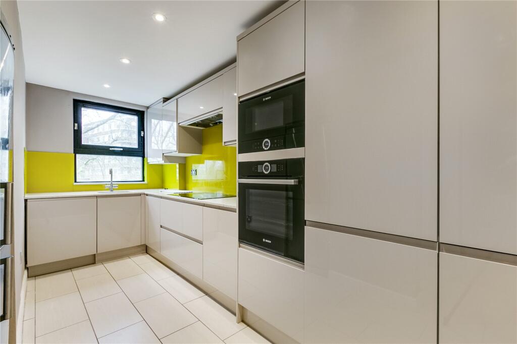 3 bed Flat for rent in Stoke Newington. From Chestertons Estate Agents - Islington Lettings