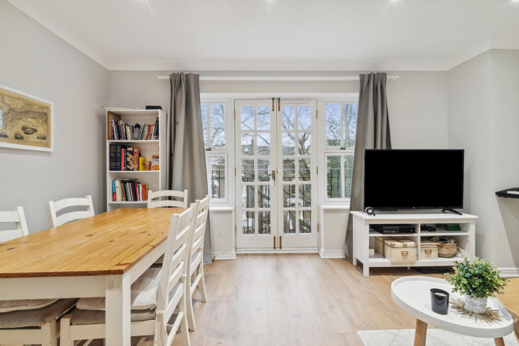 2 bed 1st Floor Flat for rent in Islington. From Chestertons - Islington