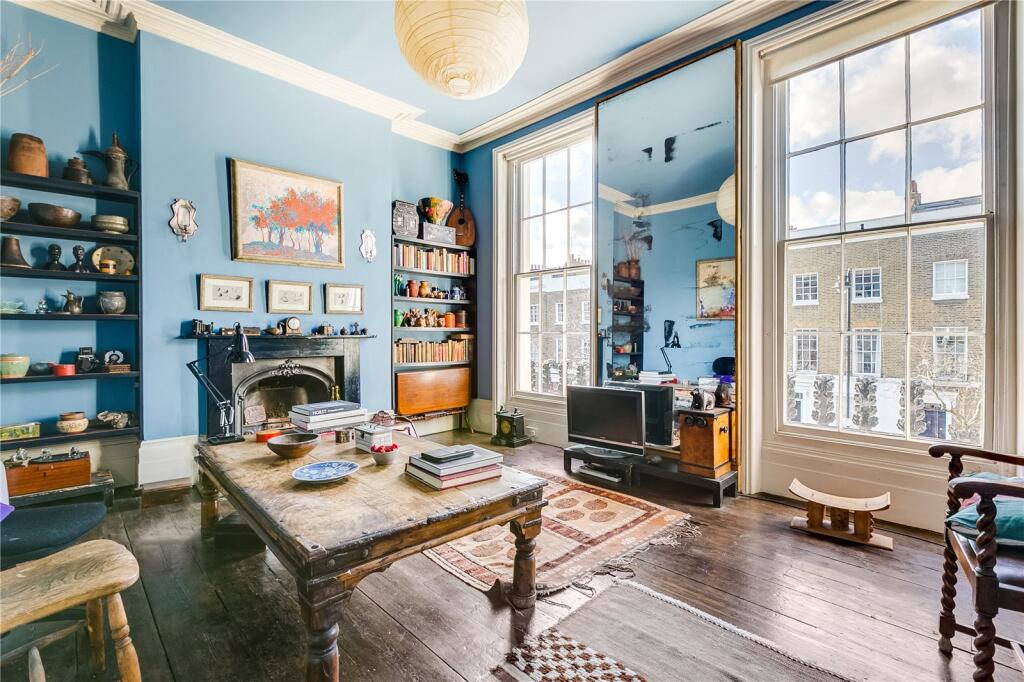 3 bed Detached for rent in Islington. From Chestertons - Islington