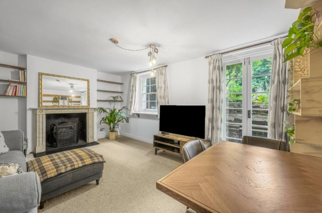 2 bed 1st Floor Flat for rent in Islington. From Chestertons - Islington