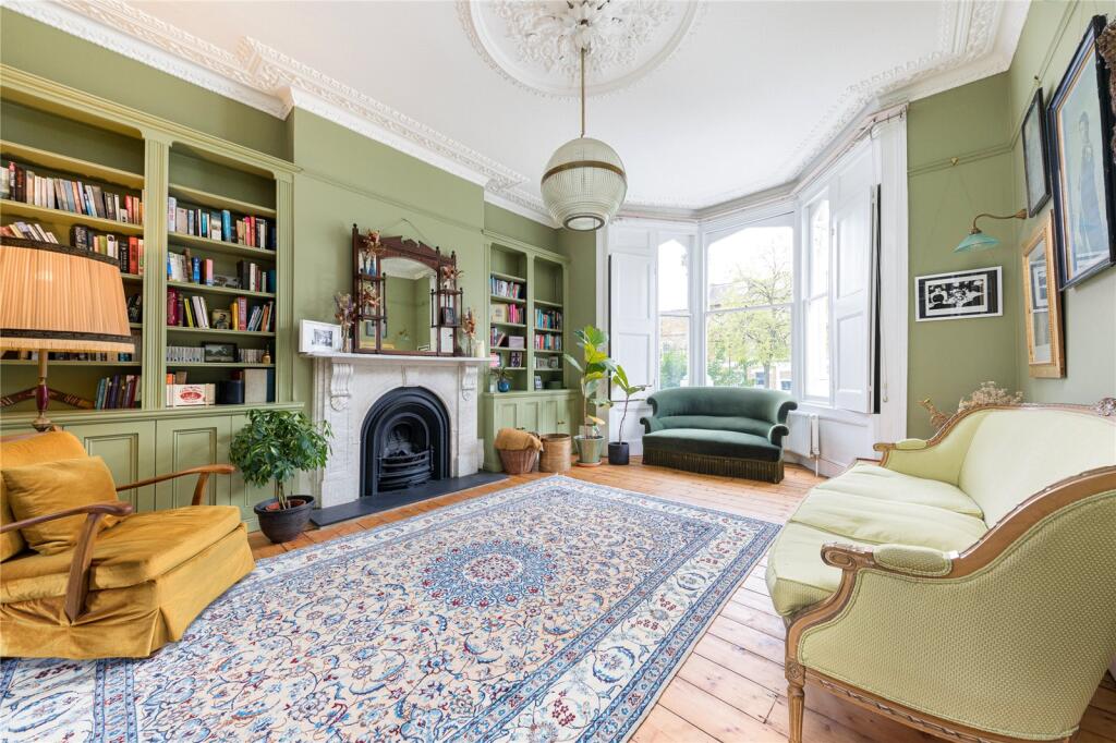 6 bed Mid Terraced House for rent in Stoke Newington. From Chestertons - Islington