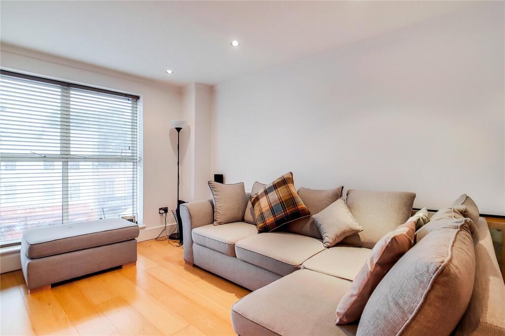1 bed 1st Floor Flat for rent in Islington. From Chestertons - Islington